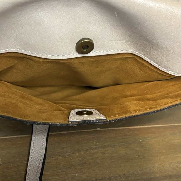 Patricia Nash Tinchi Tooled Chalk White Leather Crossbody Belt Bag NWT - Picture 6 of 14